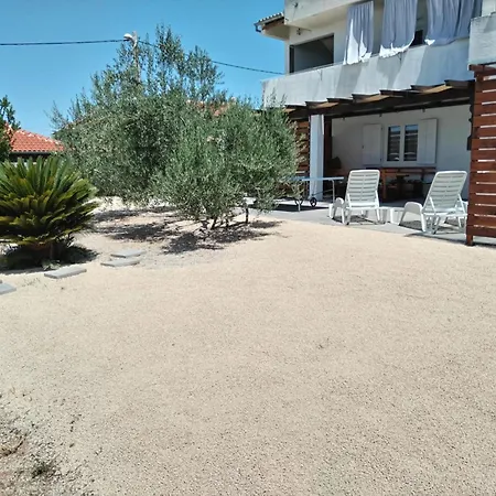 Sjor 2 Bdr W Grill * Zadar