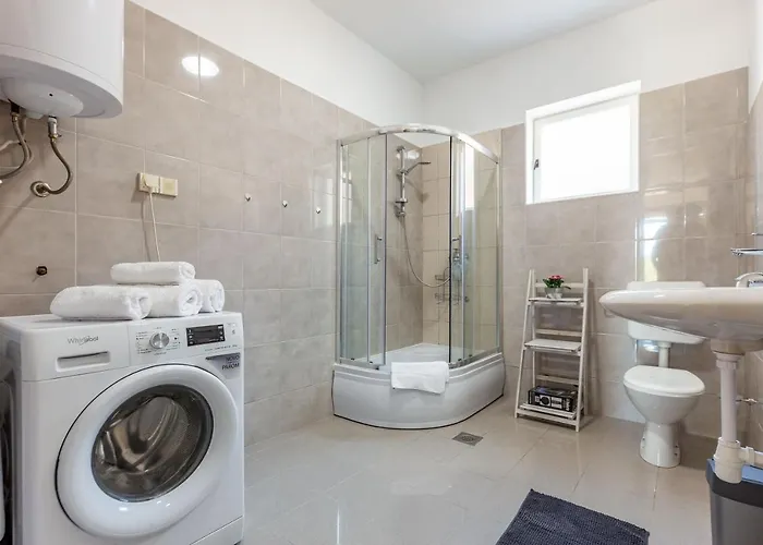 Sjor 2 Bdr W Grill Apartman